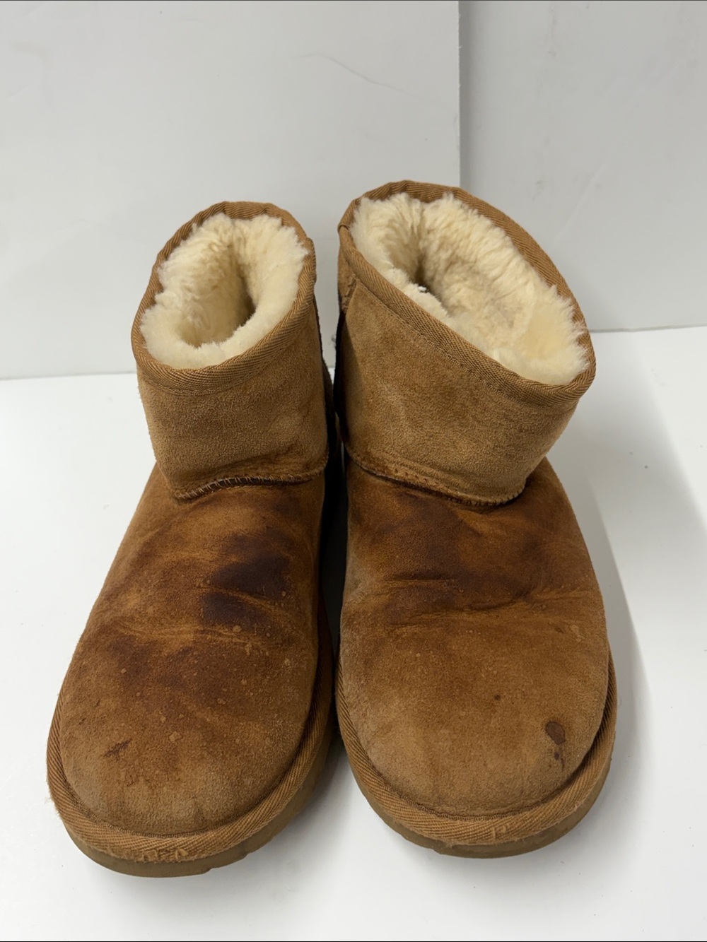 Used Ugg Classic Mini ll Women’s Size 6